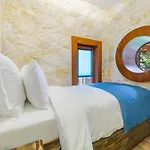 Marisstone Otel *