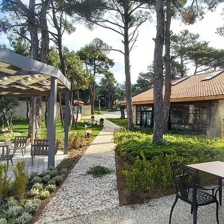 Marisstone Отель *