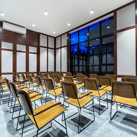 Marisstone Hotel *