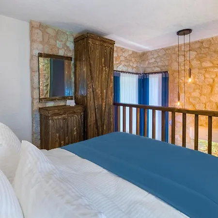 Marisstone Отель