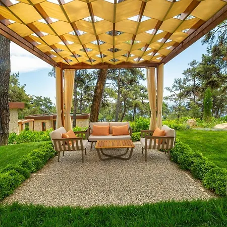 Отель Marisstone *